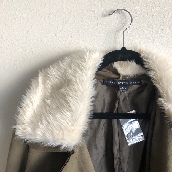 OLIVE FAUX SUEDE OVERSIZED BOYFRIEND JACKET - Picture 16 of 16